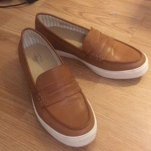 Light brown loafer sneaker shoes from Bass